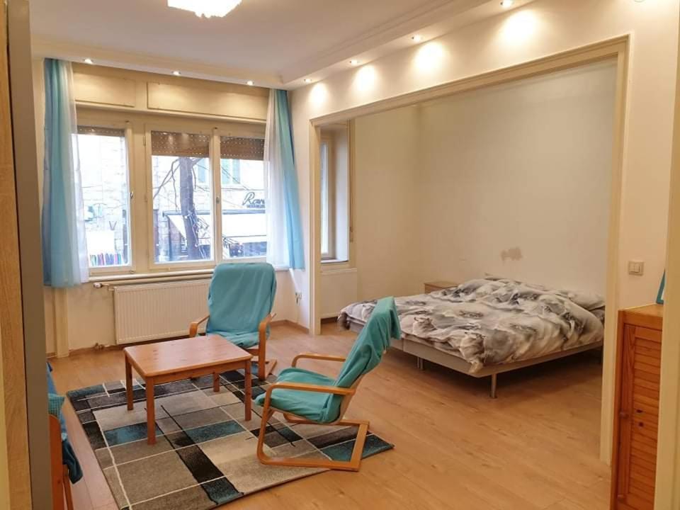 Lara Apartman Будапешт Екстер'єр фото