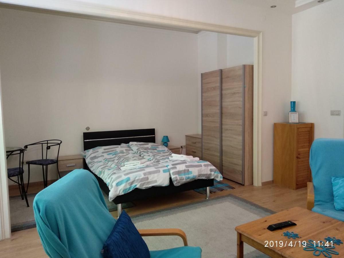 Lara Apartman Будапешт Екстер'єр фото